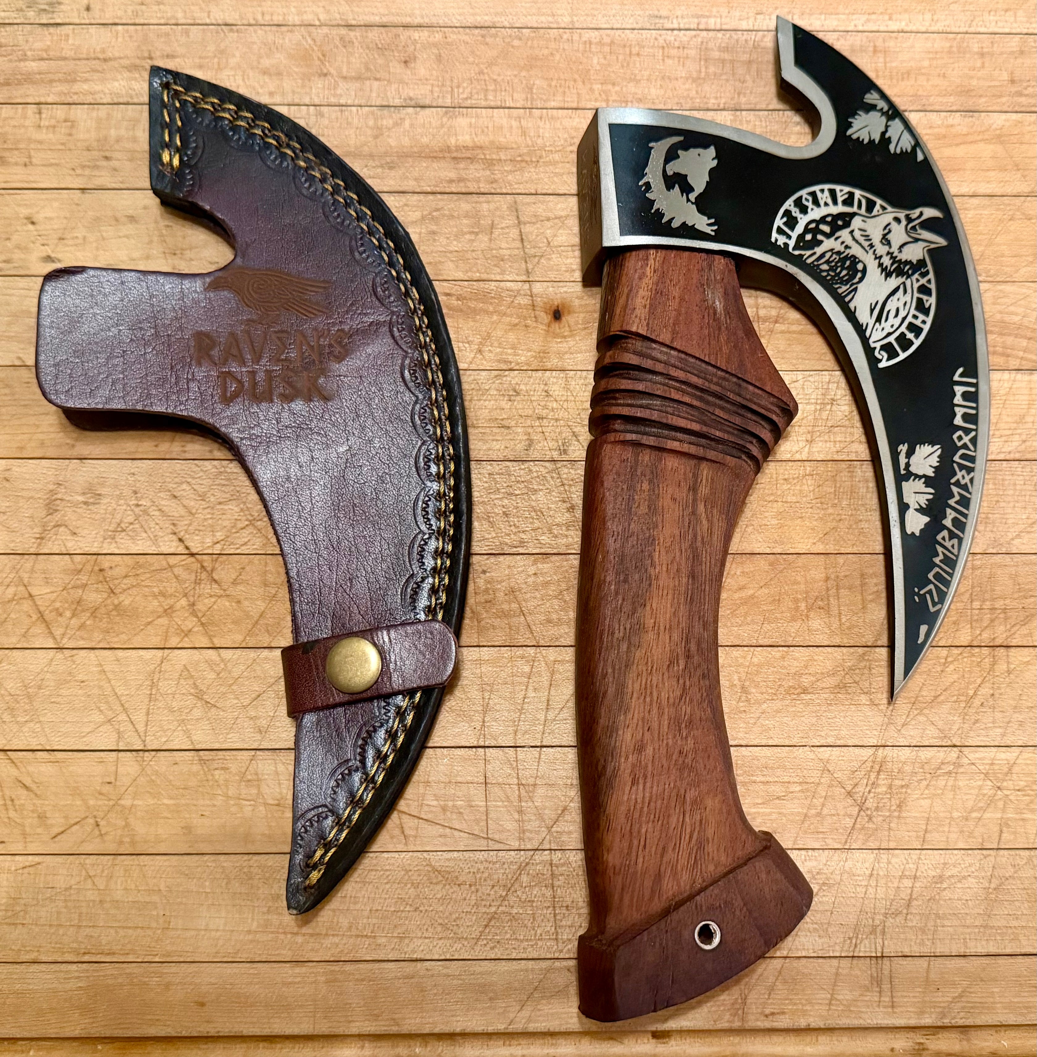 Handmade Viking Pizza Cutter Axe Ulu Knife – Raven Design. Main image